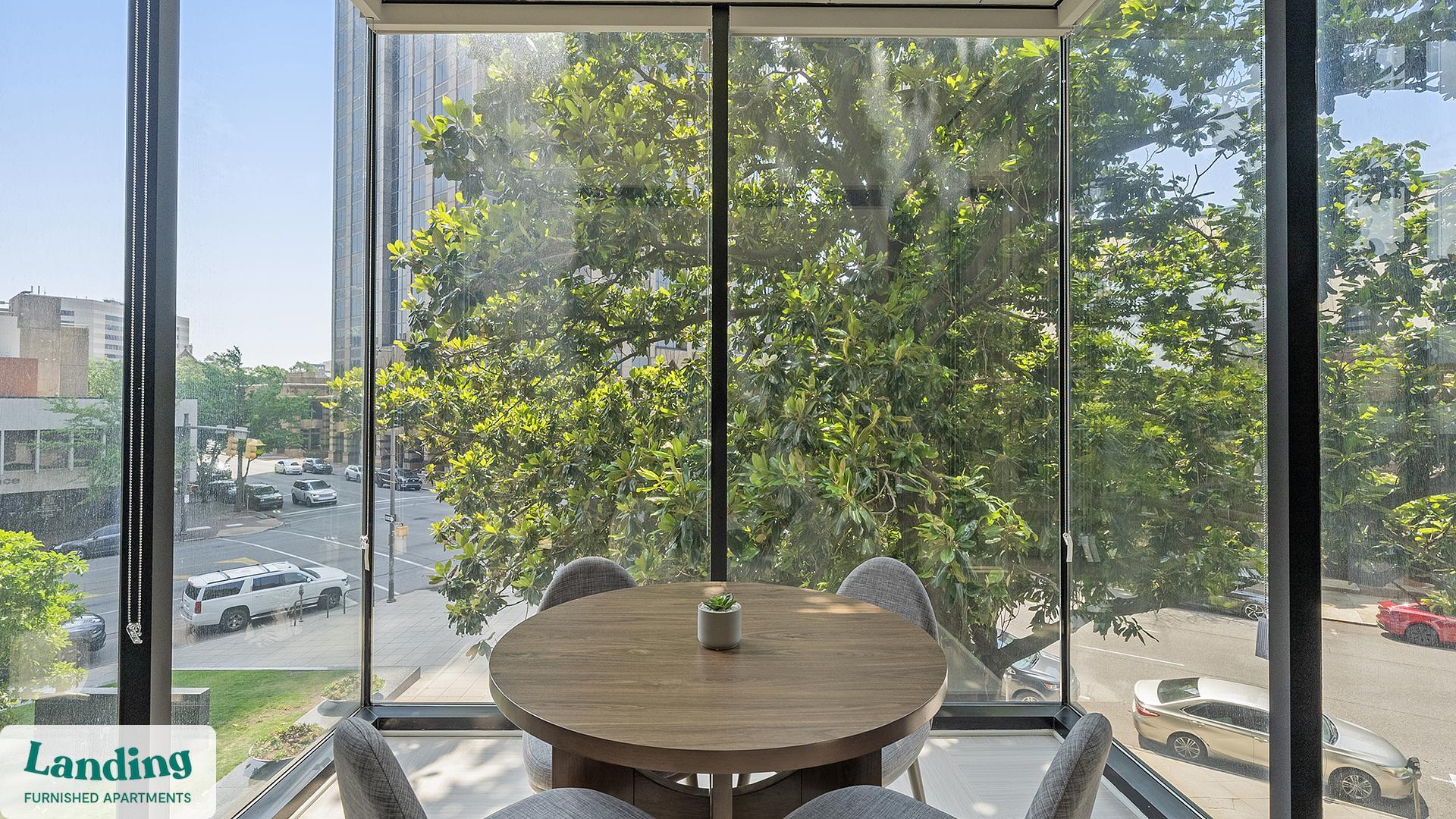 Building Photo - 600 19th St N