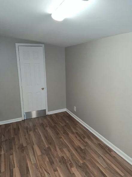 Building Photo - 3506 Kahlert Ave