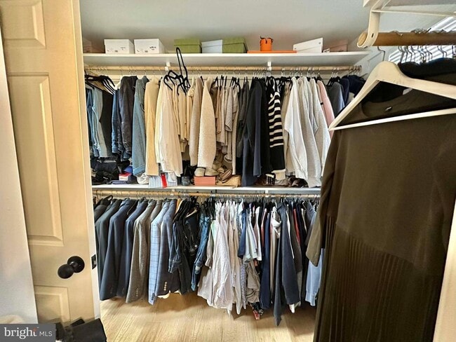 Building Photo - 1228 N Stuart St