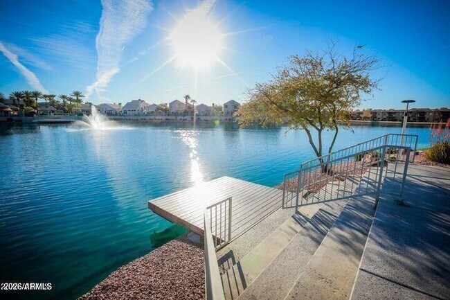 Building Photo - 16013 S Desert Foothills Pkwy