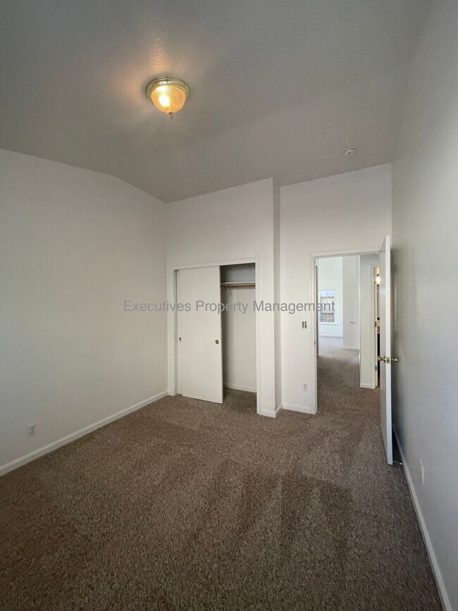 Building Photo - 1449 Quiet Ct