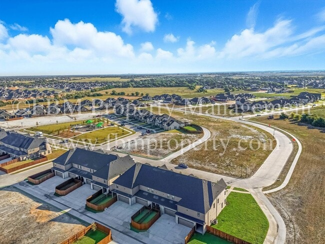 Building Photo - 1801 Ethereal Ln