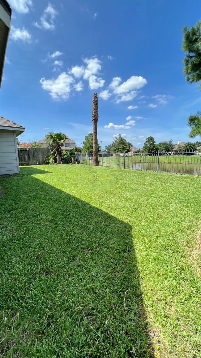 Building Photo - 20326 Linshire Dr