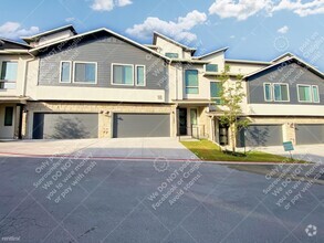 Building Photo - 3 br, 3 bath Condo - 2050 Lohmans Spur Rd ...