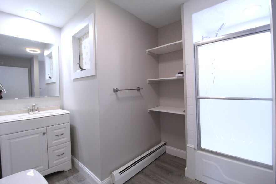 Building Photo - 99 Central Ave