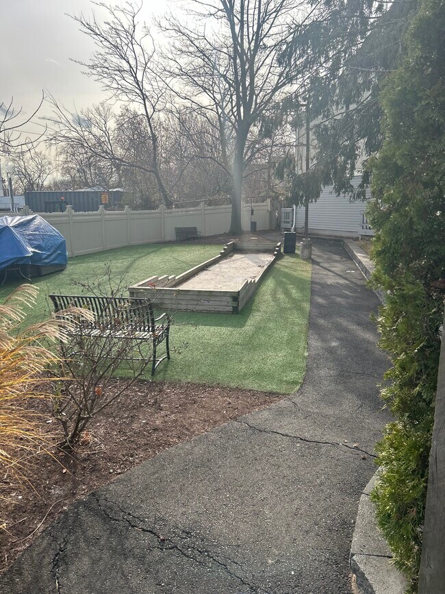 Building Photo - Madison Apartments on Long Wharf