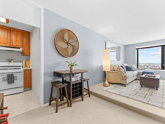 Building Photo - 85 E India Row