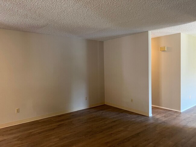 Building Photo - 3643 SE Tenino St