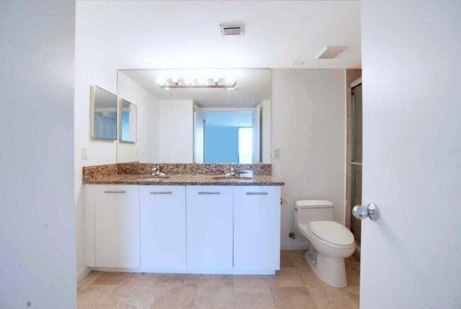 Building Photo - 3300 NE 192 St