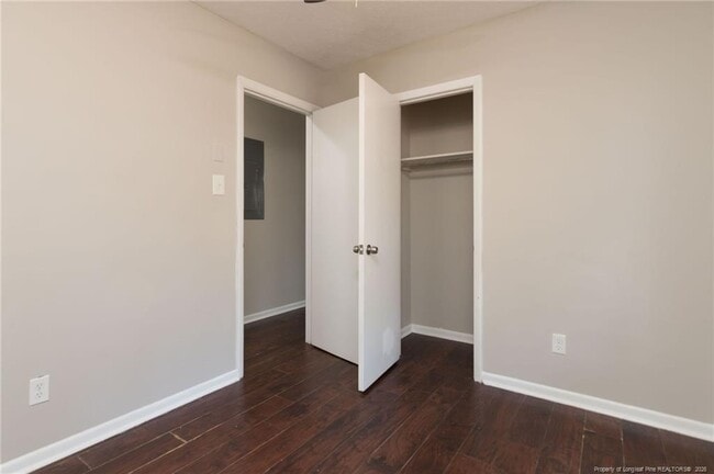 Building Photo - 2243 Delta Dr