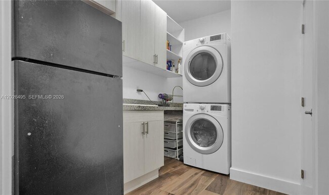 Building Photo - 6111 SW 86th St