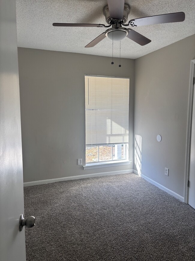 Building Photo - 5052 Blacksmith Dr