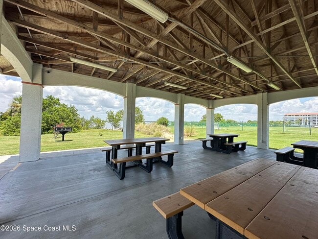 Building Photo - 616 Manatee Bay Dr