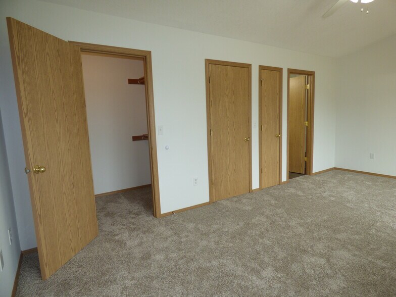 Building Photo - 104 Rice Ln