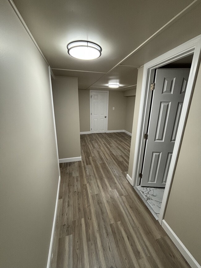 Building Photo - 5729 W 6th Ave