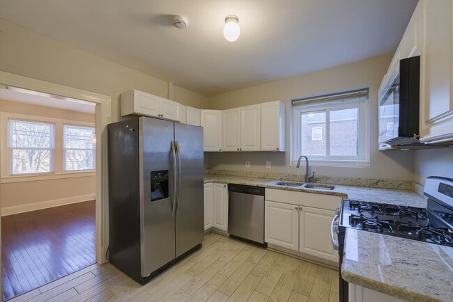 Building Photo - Modern End-Unit Townhome with Garage + Outdoor Space in SE DC