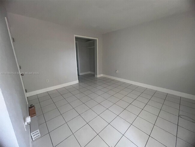 Primary Photo - 1275 NW 60th St