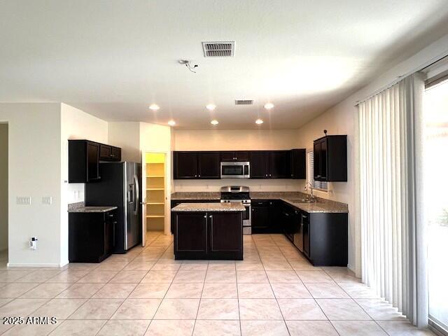 Building Photo - 1815 W Bonanza Dr