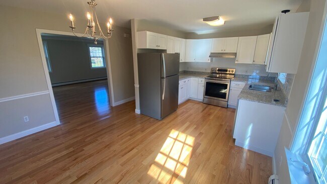 Building Photo - 312 Plaza Dr