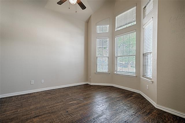 Building Photo - 1216 Realoaks Dr