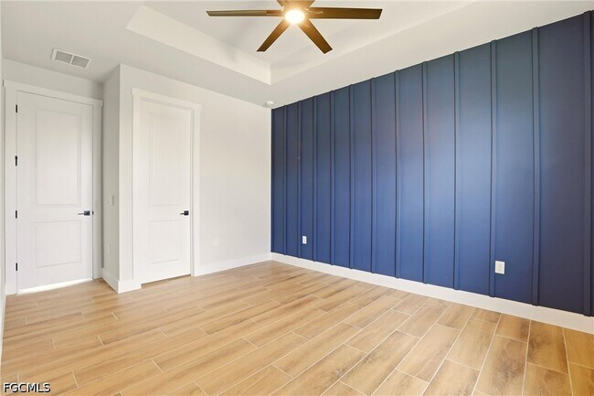 Building Photo - 2630 NW 23rd Ave