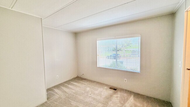Building Photo - 33259 Homestead Ln