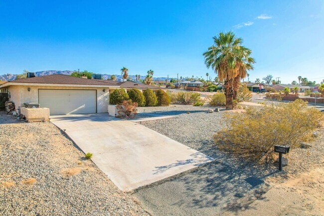 Building Photo - COMING SOON! Must See 4 bedroom 2 bath Home