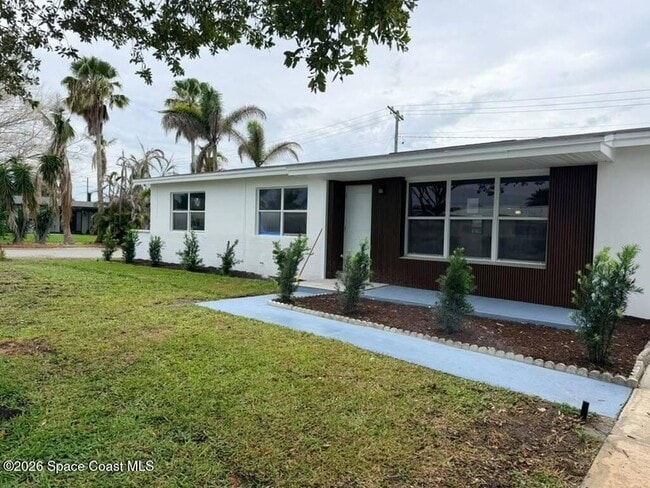 Building Photo - 205 Melaleuca Dr