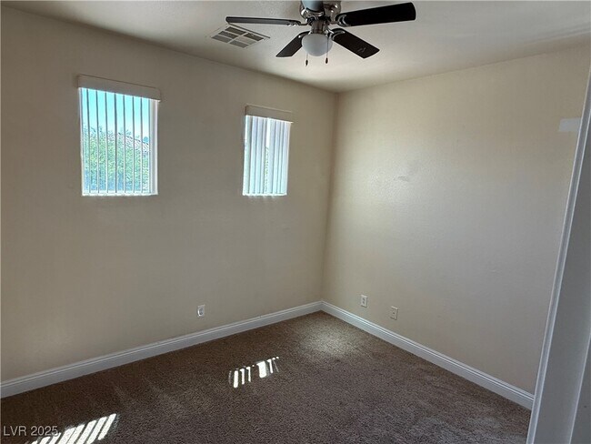 Building Photo - 856 S Colina Alta Pl