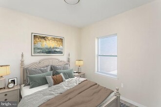 Building Photo - 4901 Hamilton Ave