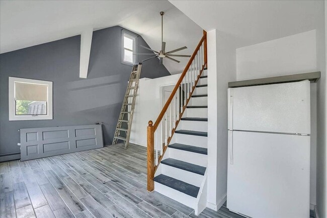 Building Photo - 205 Hudson St