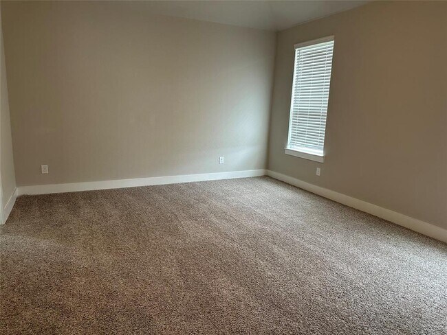 Building Photo - 3535 Gore Creek Dr