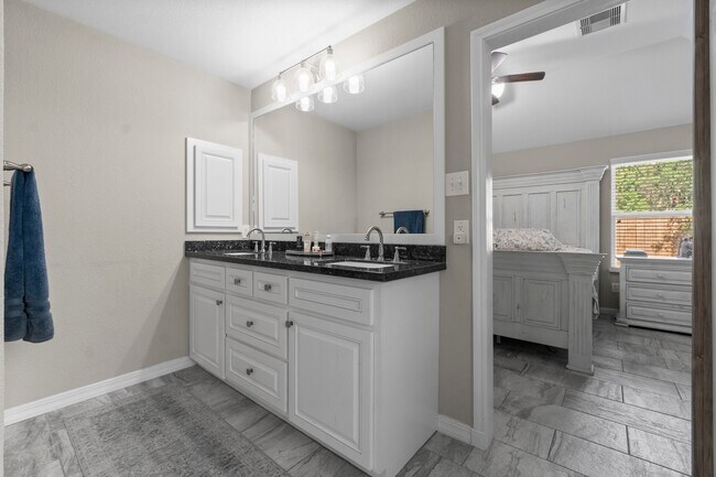 Building Photo - 28987 Birch Green Way
