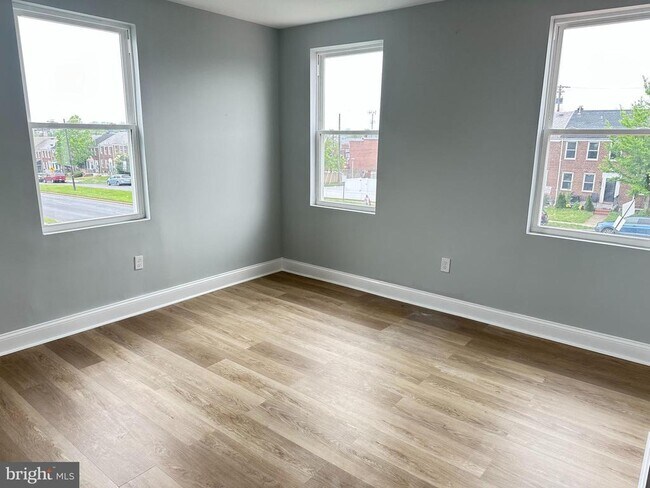 Building Photo - 3501 Erdman Ave
