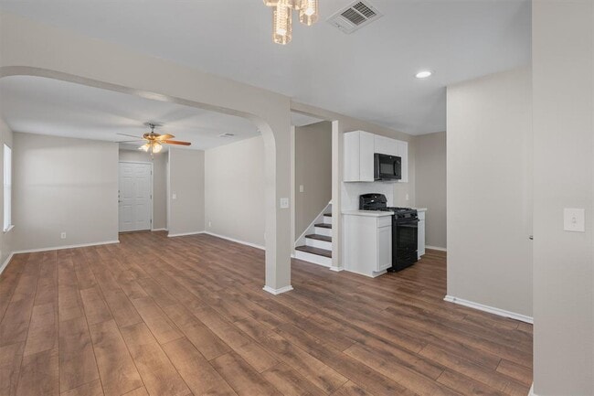 Building Photo - 403 Lakemont Dr