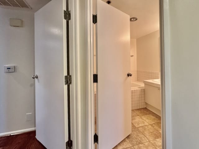 Building Photo - 525 E Seaside Way