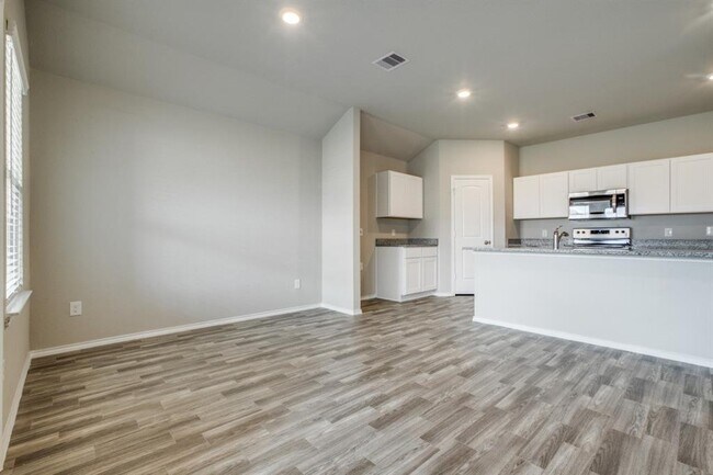 Building Photo - 217 Pecos Dr