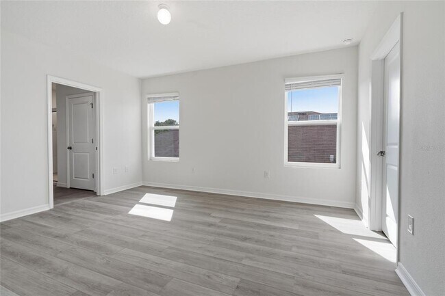 Building Photo - 32745 Pez Landing Ln