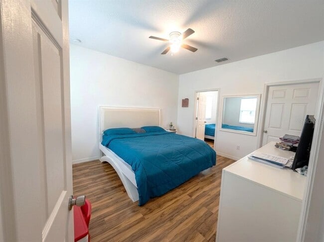 Building Photo - 239 Tarpon Bay Blvd