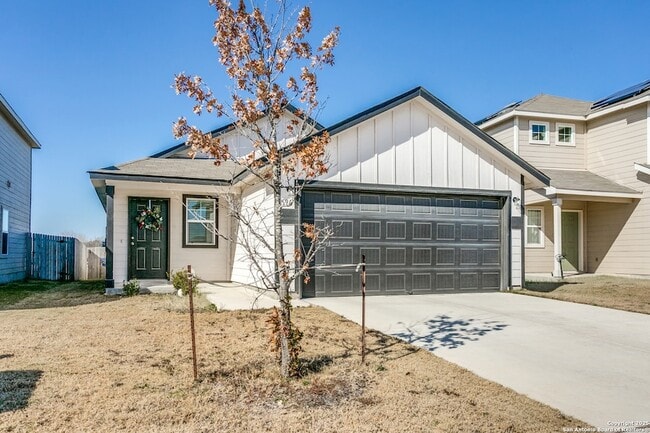 Building Photo - 5911 Bluestem Wy