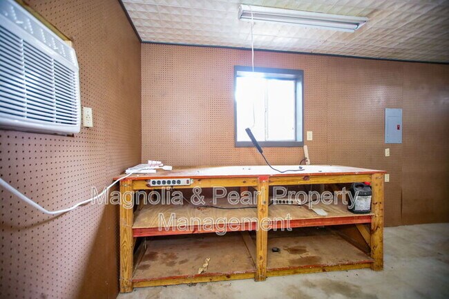 Building Photo - 207 Westwood Pl