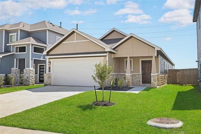 Building Photo - 1122 Elsinore Dr