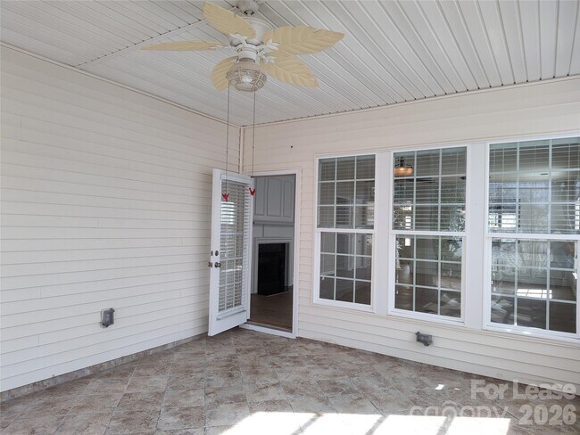 Building Photo - 26467 Sandpiper Ct