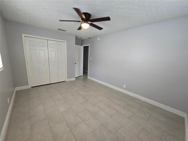 Building Photo - 2216 Tanglewood Way