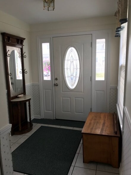 Primary Photo - 72 Oceanside Dr