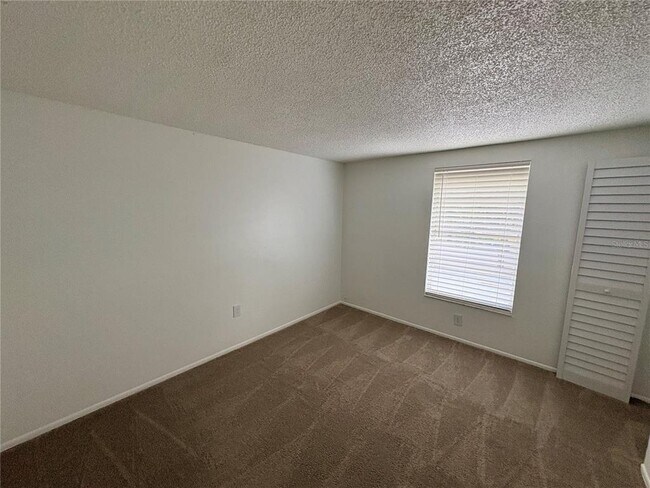 Building Photo - 308 57th Ave Dr E