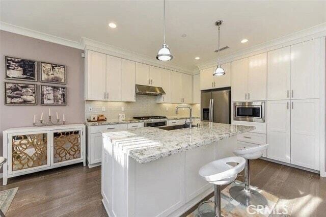 Building Photo - 83 Waterleaf