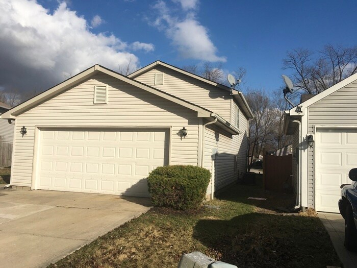 Building Photo - 3235 Keystone Lakes Way