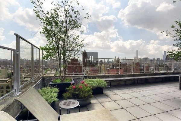 Building Photo - No Fee The Pinnacle of Upper West Side Liv...