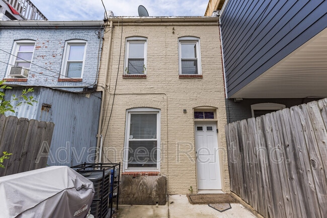 Building Photo - 415 S Robinson St